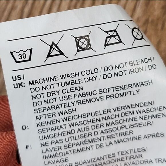 ☔️🔺️Reebok Core 10 Bronze Metallic High Waist Athletic Pants Small - Picture 10 of 10